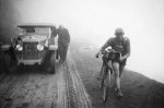 1926 - Tour. 10&#170; etapa, Odile Tailleu en el Tourmalet.jpg