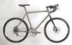 yoshi_nishikawa_commuter_full.jpg