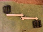 white-bmx-cranks-with-19mm-spindle_6907666.jpg