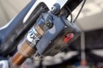 2013-Fox-prototype-electronic-climb-descend-shock-fork-lockout04-600x398.jpg