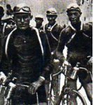 1927 - Tour. 8&#170; etapa, el l&#237;der H. Martin y el vencedor de la etapa R. Decorte.jpg