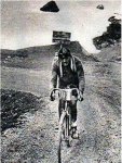1927 - Tour. 17&#170; etapa, Martinet en el descenso del Galibier.jpg