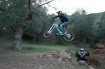 yo salto adriano.jpg