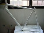 8 Cuadro pintado Imprimacion+ blanco + laca trasparente.JPG