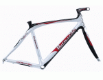avio8.gif