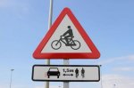 senal-ciclistas-en-paralelo.jpeg