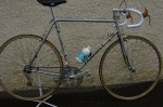 1233569564UV2E2152PB_8982_R_VELO_PEUGEOT_75.jpg