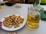 cerveza y cacahuetes.JPG