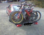 Vectra con tres bicis.JPG
