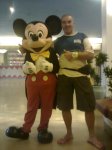 Con Mickey.jpg