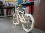 bici de madera.jpg