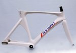 carbontrack_w01-570x399.jpg