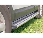 -estribos-en-plataforma-de-aluminio-tipo-s50-para-nissan-qashqai.jpg