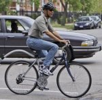 obama_rides_bicycle.jpg
