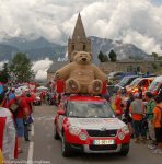 tdf13st18eh-05caravan.jpg