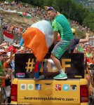 tdf13st18eh-09social.jpg