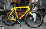 pinarello chris-froome-yellow-pinarello.jpg