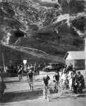 26. 1929 - Tour. 15&#170; etapa, los corredores estan en Lautaret, todav&#237;a queda Galibier y.jpg