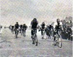 31.  1929 - Tour. 21&#170; etapa, Leducq bate a P&#233;lissier en Dieppe.jpg