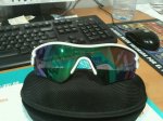 oakley1.jpg