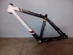 cuadro_carbono_mtb_talla_m.jpg