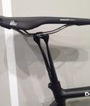 2013-Ergon-CF3-Pro-carbon-fiber-leaf-spring-seatpost01.jpg