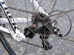 Levi_Leipheimers_Discovery_Channel_Trek_Madone_Bontrager_carbon_rear_hub.jpg