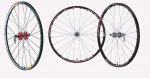 Mavic Crossmax SLR  Versus  WH-M975 XTR Tubeless Wheel.jpg