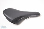 fizik_zadel_rondine_09_zwart_zilver_36709.jpg