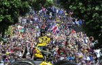 tdf14st02-crowd.jpg