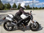 Poscición del cuerpo en la moto 1 - Motorizadox.jpg