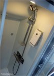 tdf14st11trek-08shower.jpg