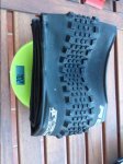 schwalbe rock razor 2.3.JPG