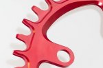 Plato Rojo Garbaruk Detalle.jpg