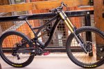 Pivot-Phoenix-Carbon-02.jpg