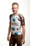 bakelants-y-vansummeren-muestran-su-nuevo-uniforme-del-ag2r-001.jpg