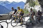 tdf15st19-froome-rocks-big.jpg