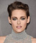 kristen-stewart-gtreslook--a_opt.jpg