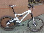 heckler 02 (Large).jpg