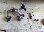 07Freno trasero tornillos d bidón a restaurar.jpg