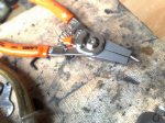 48Alicate d grupillas con puntas en titanio Carbonius.jpg
