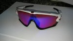 oakley1.jpg