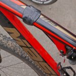 Bumper Skean-Legend-rubber-toptube-guard.jpg