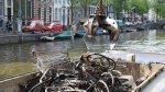 bicycle-fishing-amsterdam-canals-32.jpg
