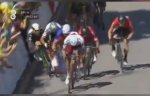 Cavendish con el pie fuera.JPG