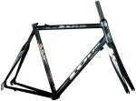 pdt_look_555carbonetitane.jpg
