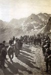 1910. Octave Lapize corona el Tourmalet por primera vez en la historia del Tour de Francia..jpg