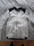 assos1.jpg
