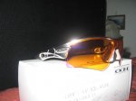 oakley2.JPG