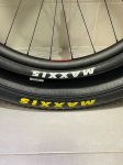 Comparativa 2 Rekon Race 29x2.35 EXO 120TPI de desmontaje.jpg